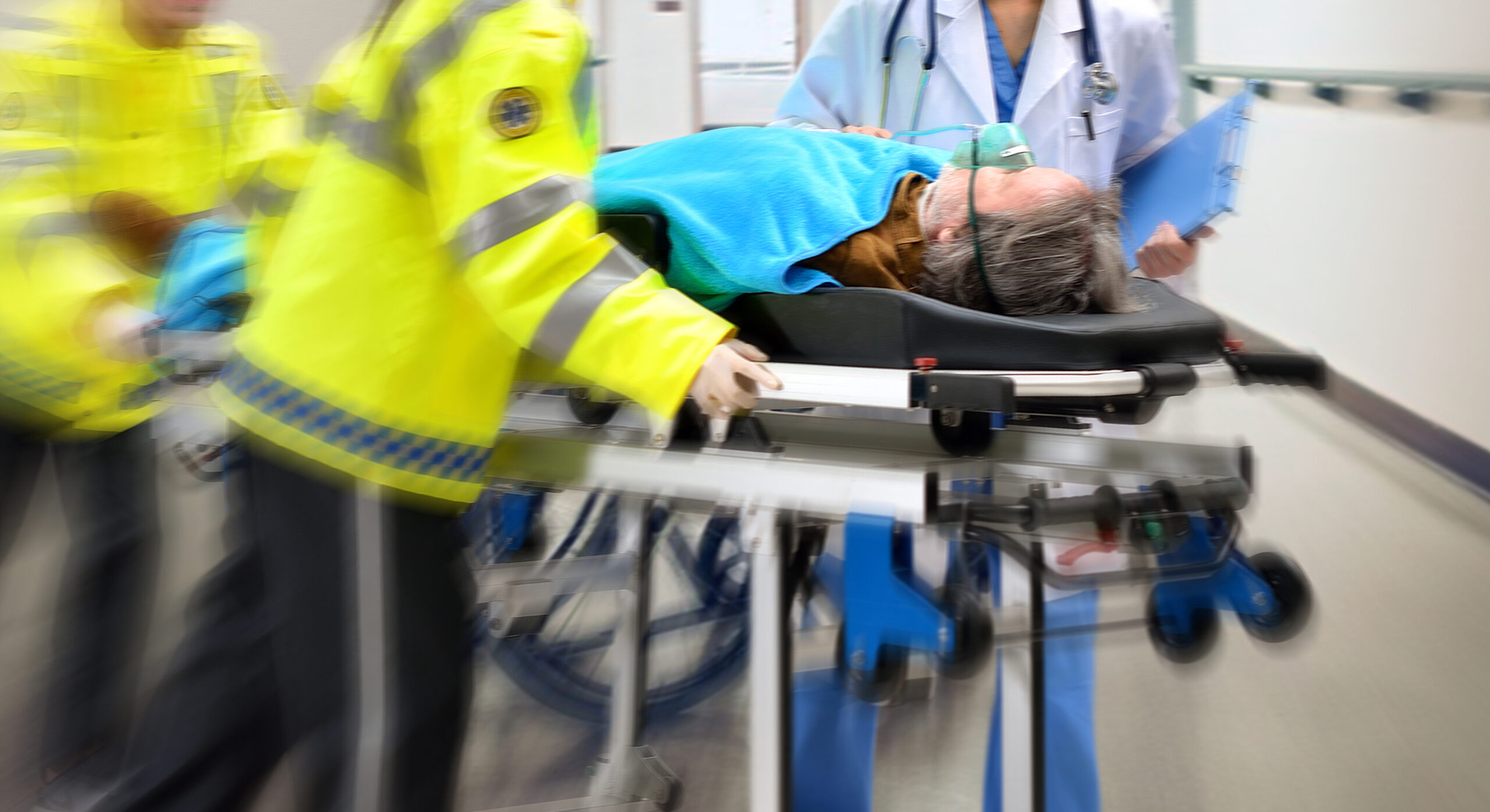ambulance stretcher vs transfer trolley